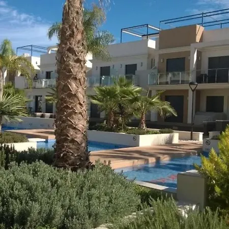 Zenia Apartamento *